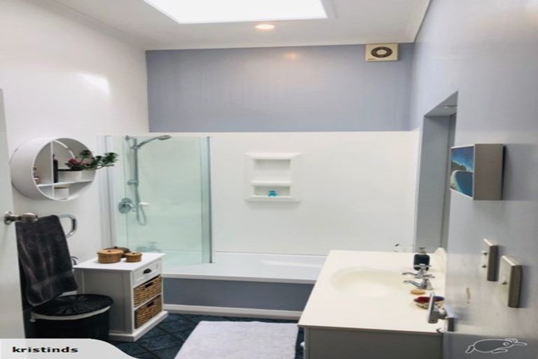 Photo of property in 64 Roseneath Terrace, Roseneath, Wellington, 6011