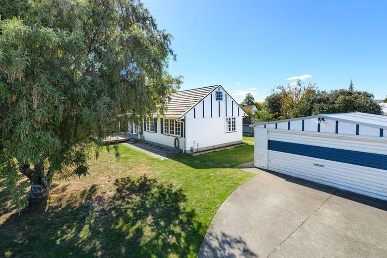 Photo of property in 12 Saturn Crescent, Milson, Palmerston North, 4414