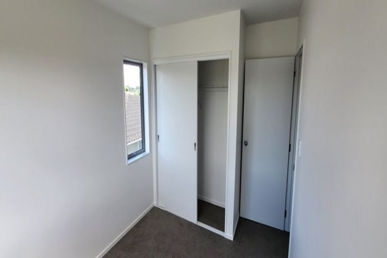 Photo of property in 15a Chadwick Crescent, Mangere East, Auckland, 2024