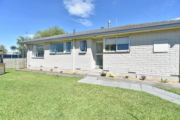 Photo of property in 27 Parkhouse Drive, Rangiora, 7400