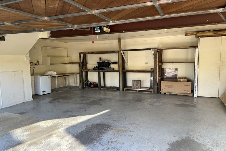 Photo of property in 2/8 Antrim Grove, Bayview, Auckland, 0629