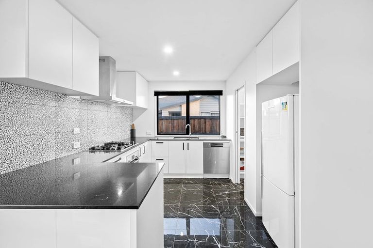 Photo of property in 5 Atap Place, Northwood, Christchurch, 8051