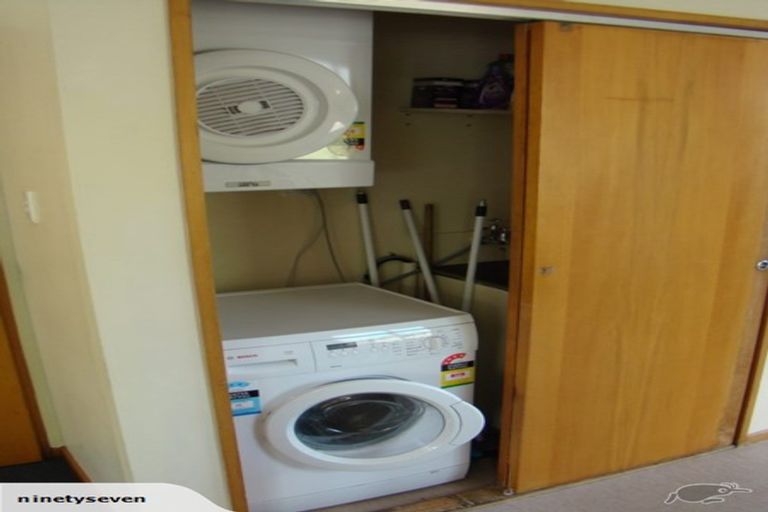 Photo of property in 90 Harbour Terrace, North Dunedin, Dunedin, 9016