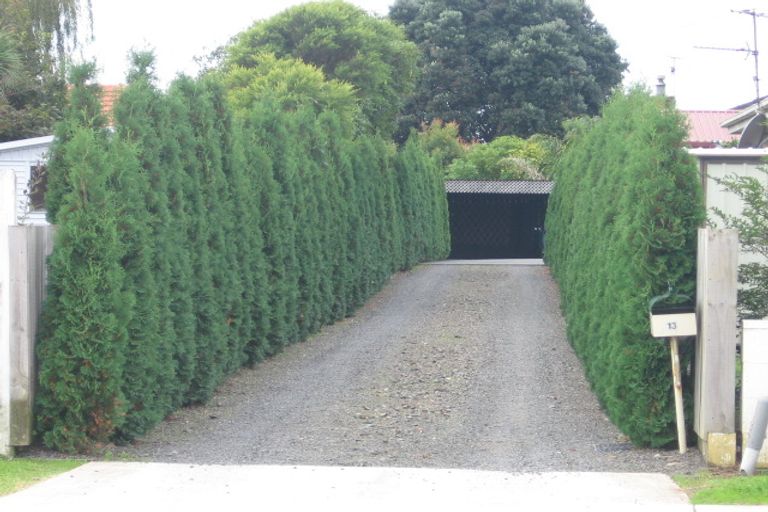 Photo of property in 13 Omana Road, Papatoetoe, Auckland, 2025