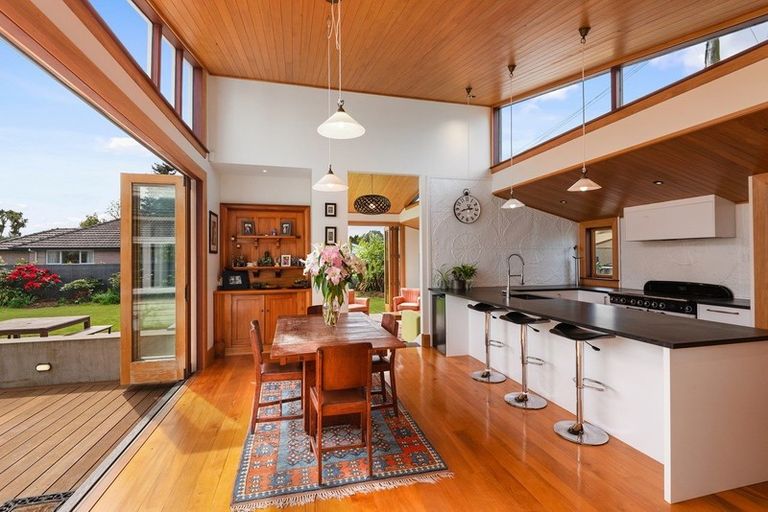 Photo of property in 73 Fisher Avenue, Beckenham, Christchurch, 8023