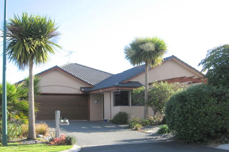 Photo of property in 26 Evansbel Place, Papamoa Beach, Papamoa, 3118