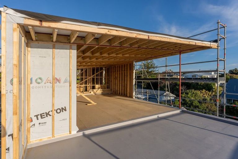 Photo of property in 20a Queens Road, Waikanae Beach, Waikanae, 5036