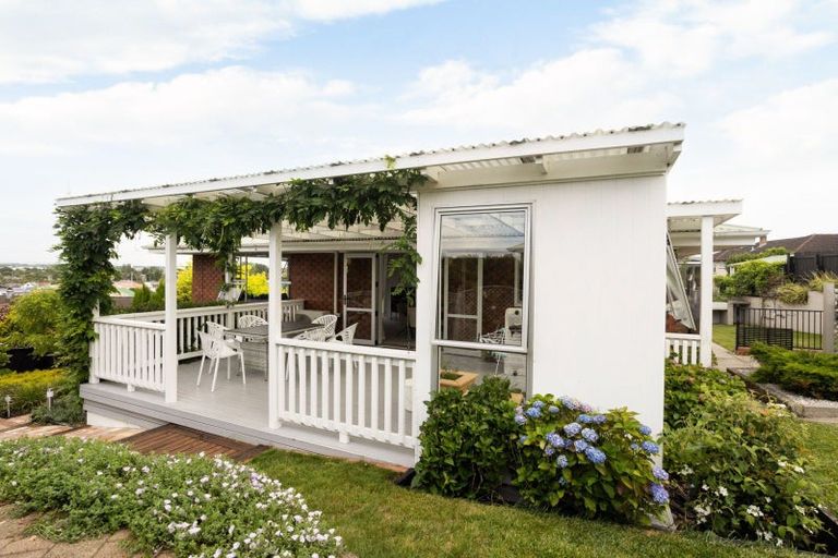 Photo of property in 51 Dinsdale Road, Dinsdale, Hamilton, 3204