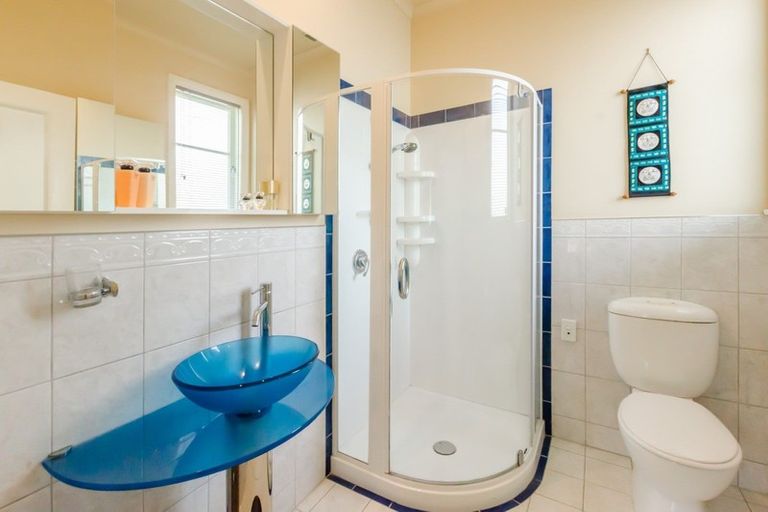 Photo of property in 30 Newry Road, Raumati Beach, Paraparaumu, 5032