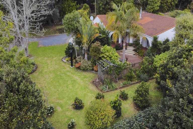 Photo of property in 67 Pa Road, Kerikeri, 0230