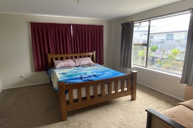 Photo of property in 3/288 Marine Parade, New Brighton, Christchurch, 8061