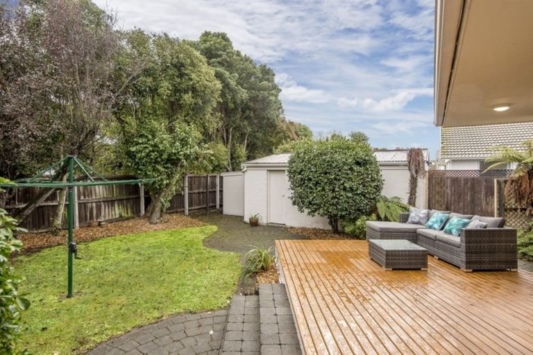 Photo of property in 33 Fenhall Street, Russley, Christchurch, 8042