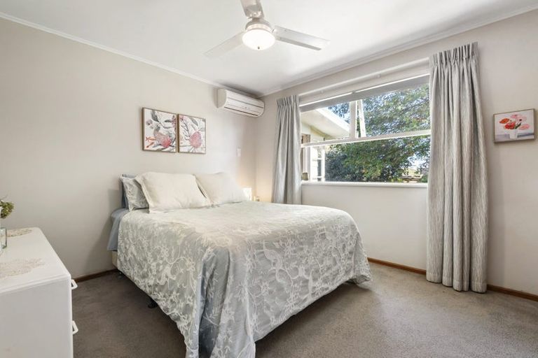 Photo of property in 17 Greenock Road, Ranui, Auckland, 0612