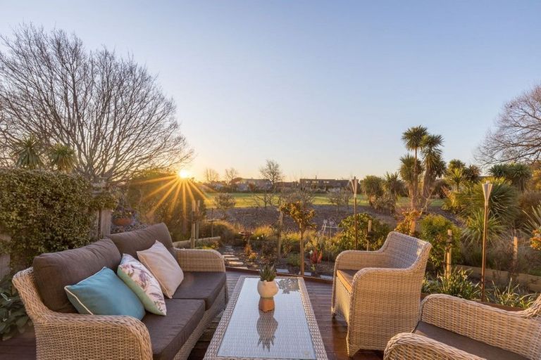 Photo of property in 8 Centennial Road, Tahunanui, Nelson, 7011