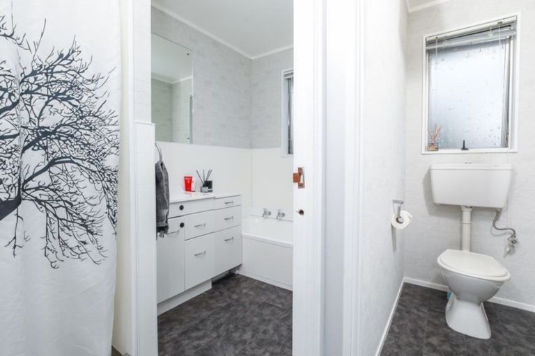 Photo of property in 18 Lindsay Crescent, Nawton, Hamilton, 3200