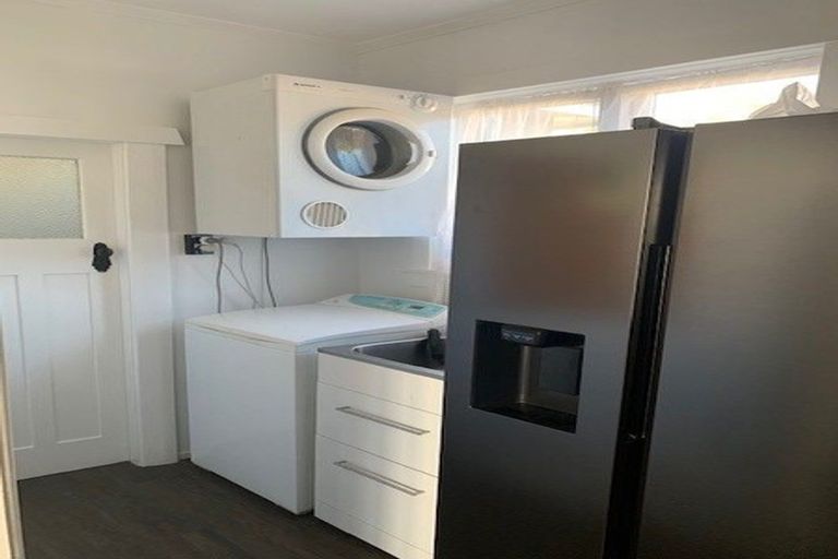 Photo of property in 124 Waimea Road, Nelson South, Nelson, 7010