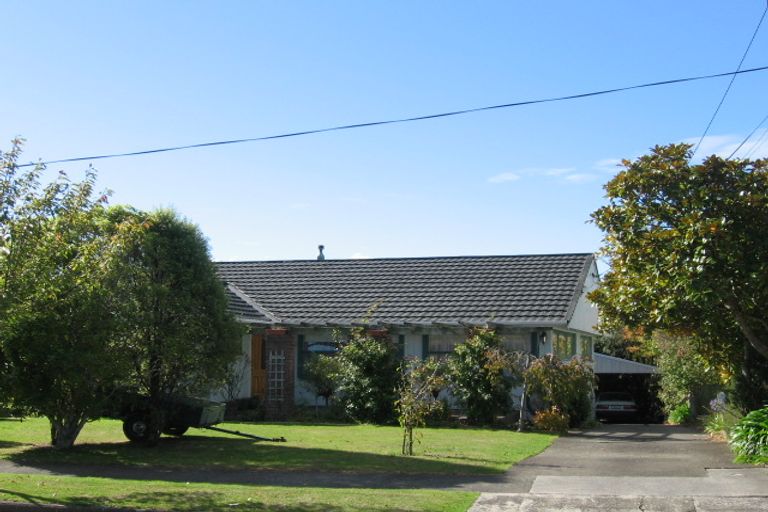 Photo of property in 46 Dowling Grove, Silverstream, Upper Hutt, 5019