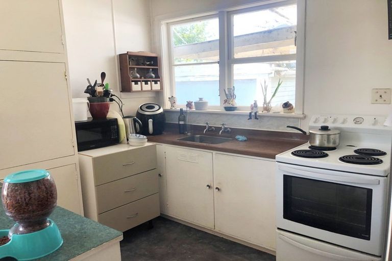 Photo of property in 41 Power Street, Levin, 5510