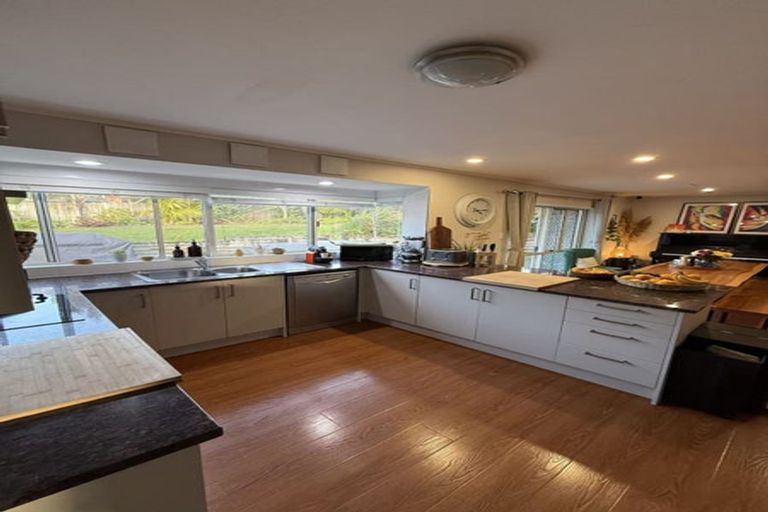 Photo of property in 45 Wiltshire Place, Somerville, Auckland, 2014