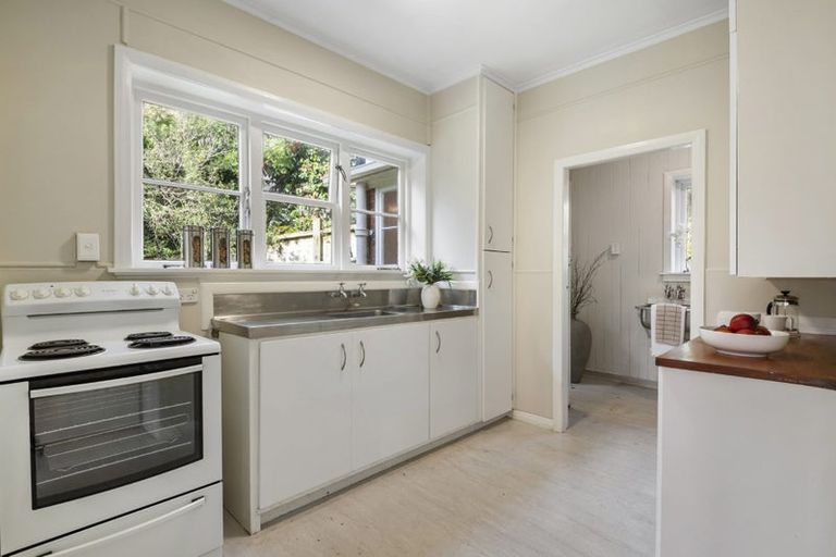 Photo of property in 9b Kerr Street, Devonport, Auckland, 0624