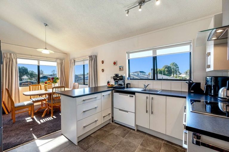 Photo of property in 8 Devon Street, Taradale, Napier, 4112