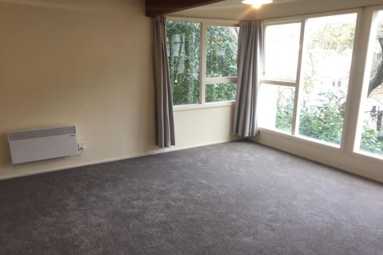 Photo of property in 32a Ngaio Road, Kelburn, Wellington, 6012