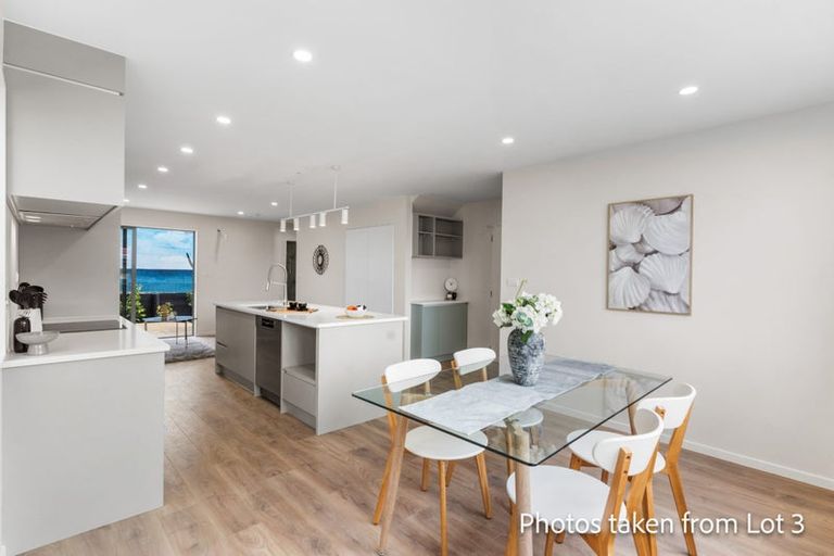 Photo of property in 1e Stottholm Road, Titirangi, Auckland, 0604