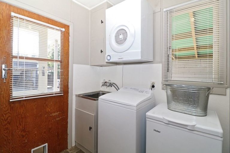 Photo of property in 80 Main Street, Otautau, 9610