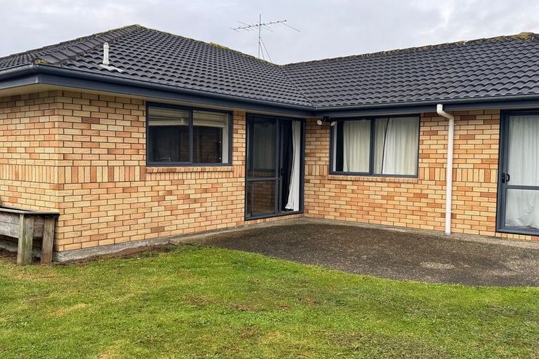 Photo of property in 41 Breaker Grove, Waiuku, 2123