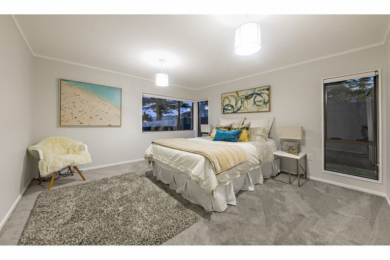 Photo of property in 3/22 Swaffield Road, Papatoetoe, Auckland, 2025
