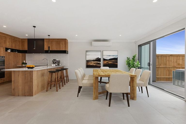 Photo of property in 15b Marine Garden Crescent, Beachlands, Auckland, 2018