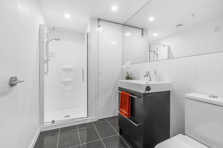 Photo of property in Nouvo Apartments, 5h/21 Rugby Street, Mount Cook, Wellington, 6021