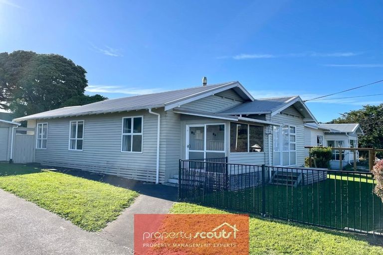 Photo of property in 29 Cutfield Road, New Plymouth, 4310