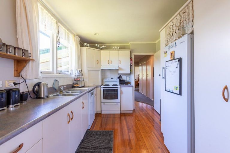 Photo of property in 321 Te Kakapo Valley Road, Dannevirke, 4978