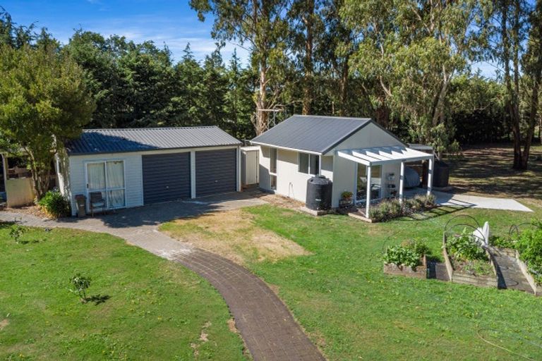 Photo of property in 854 Hoskyns Road, West Melton, Christchurch, 7675