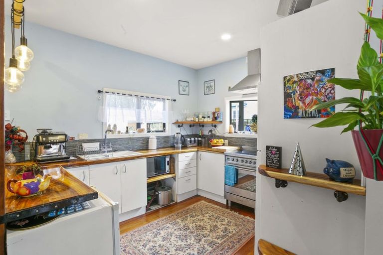 Photo of property in 58 Record Street, Fitzroy, New Plymouth, 4312