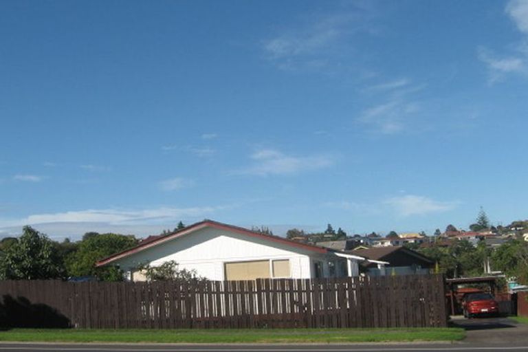 Photo of property in 2/539 Pakuranga Road, Howick, Auckland, 2010
