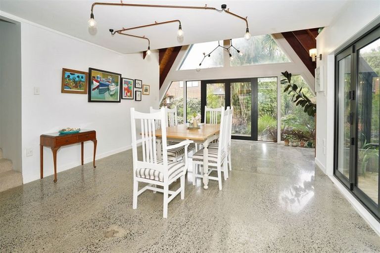 Photo of property in 46 Bernard Street, Chedworth, Hamilton, 3210