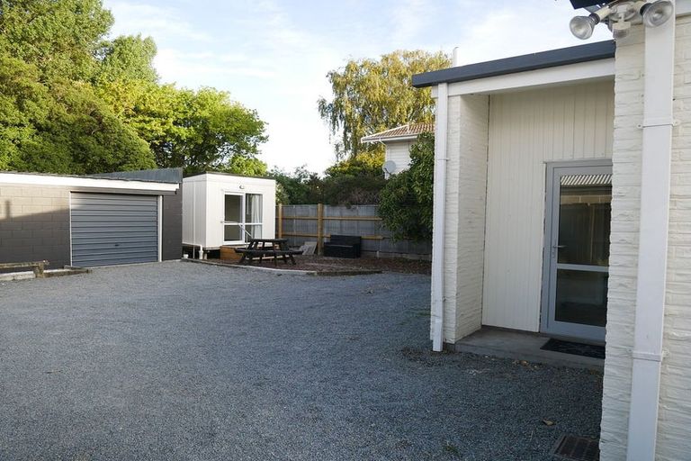 Photo of property in 2/192 Waimairi Road, Ilam, Christchurch, 8041