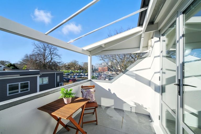 Photo of property in 2/31 Gloucester Street, Christchurch Central, Christchurch, 8013