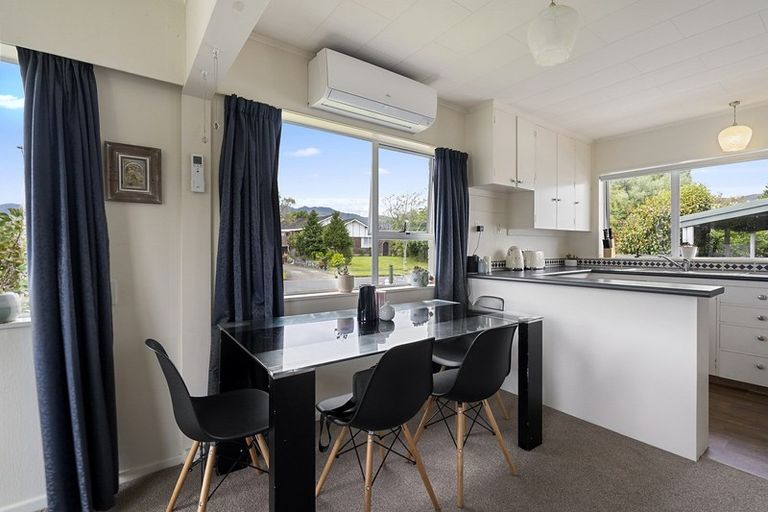 Photo of property in 33a Nimmo Avenue West, Waikanae, 5036