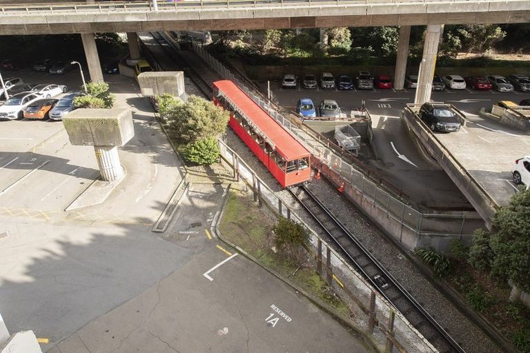 Photo of property in Hume House, 5/152 The Terrace, Wellington Central, Wellington, 6011