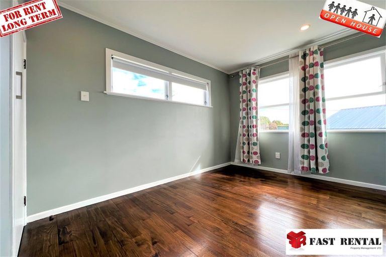 Photo of property in 2/46 Tree View Avenue, Glenfield, Auckland, 0629