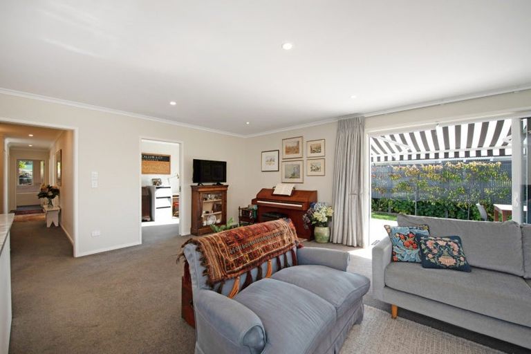 Photo of property in 8 Kaka Street, Waikanae, 5036