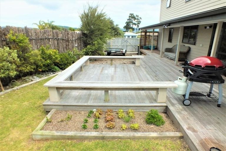 Photo of property in 169 The Fairway, Matarangi, Whitianga, 3592