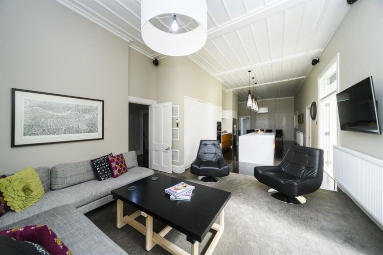 Photo of property in 16 Bond Street, Marton, 4710