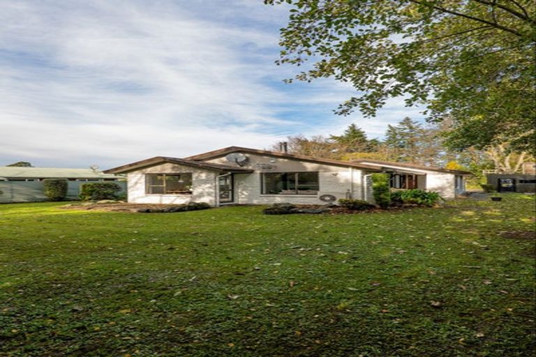 Photo of property in 3 Bluff Street, Coalgate, 7673