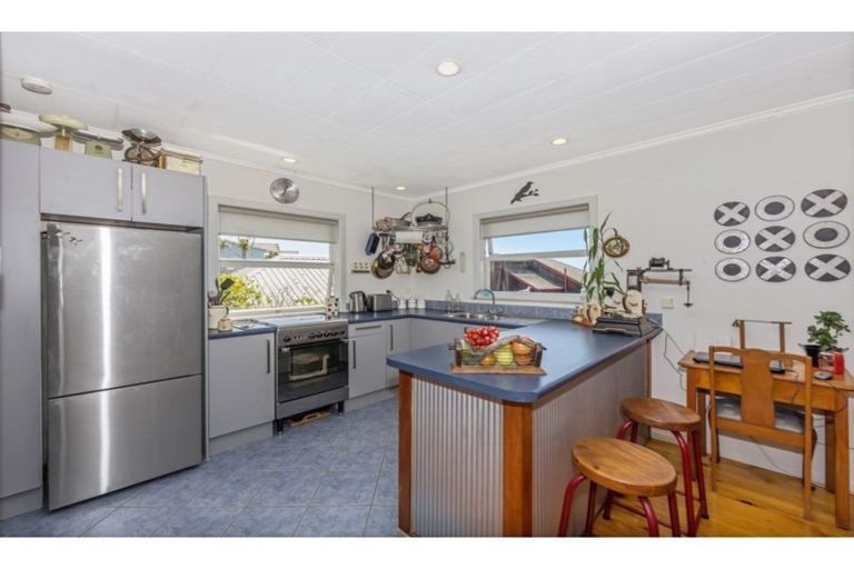 Photo of property in 31 Monyash Road, Manly, Whangaparaoa, 0930