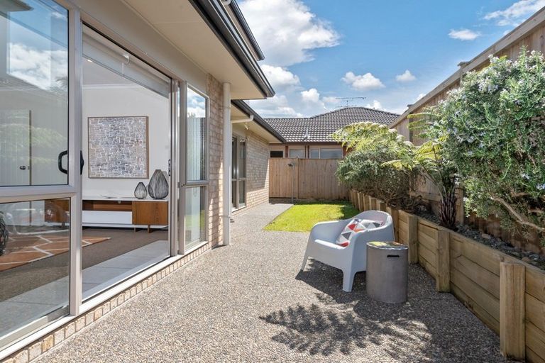Photo of property in 20 Earlshall Drive, Flat Bush, Auckland, 2016
