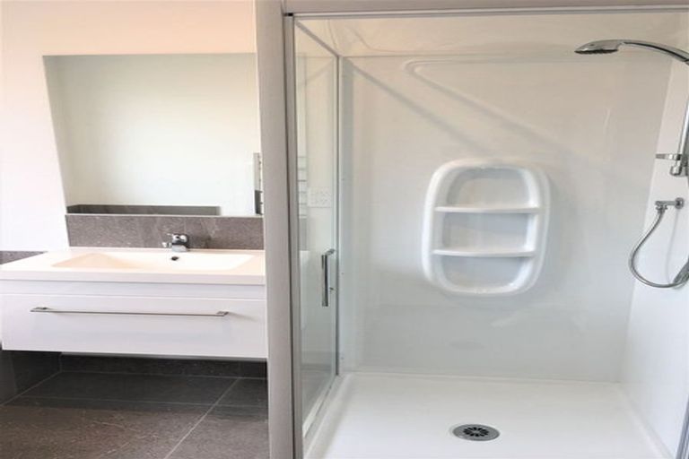 Photo of property in 16 Peacock Place, Pokeno, 2402